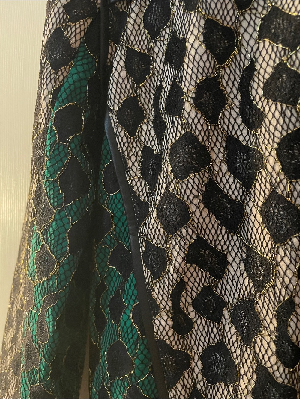ENGLISH ROSE LACE SWEATER - Picture 13 of 17